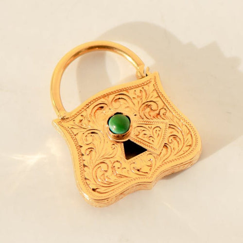 Pendentif Pendentif cadenas antique en or jaune 18 carats avec turquoise 58 Facettes