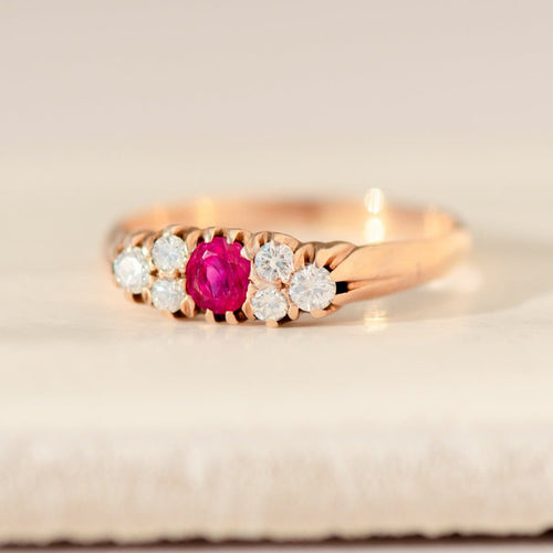 Bague 58 Bague antique rubis et diamants en or rose 14 carats 58 Facettes