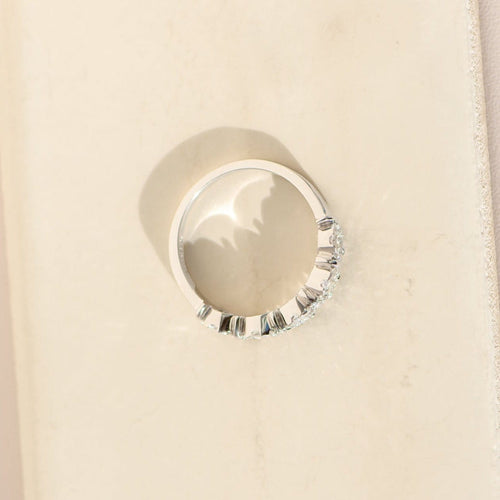 Bague 54 Bague à diamants motif floral en or blanc 14 carats, taille 54 58 Facettes