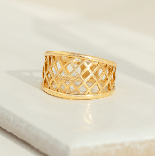 Bague 54.5 Bague vintage ajourée en or jaune 750 (18 carats) 58 Facettes