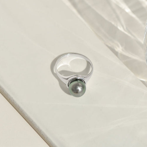 Bague 57 Bague vintage - en or blanc 14 carats avec perle de culture de Tahiti 58 Facettes