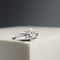 Bague 56 Bague solitaire en or blanc 585 avec diamant et brillants 58 Facettes 3026