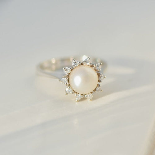 Bague 54 Bague vintage en or blanc 14 carats avec perle Mabe et diamants 58 Facettes