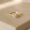 Bague 52.5 Halo - Bague en or jaune 18 carats et diamants 58 Facettes 2952