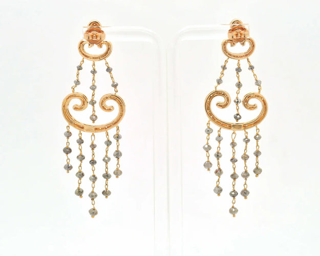 Boucles d'oreilles Boucles d’oreilles en or rose 18 ct avec diamants blancs et noirs 58 Facettes 8910