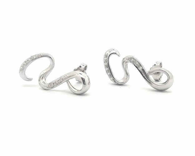 Boucles d'oreilles Boucles d’oreilles en or blanc 18 kt avec diamants 0,16 ct 58 Facettes 6860