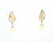 Boucles d'oreilles Boucles d’oreilles en or jaune et blanc 18 kt avec perles et diamants 58 Facettes 10693