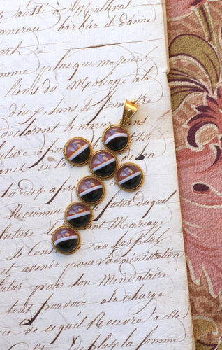 Pendentif Pendentif croix cabochons d’agates en or jaune 14kt 58 Facettes