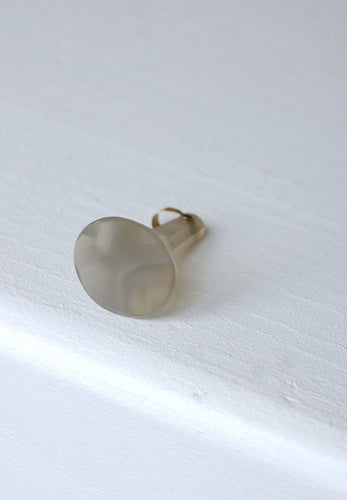 Pendentif Pendentif sceau (cachet) en or jaune 18 kt et calcédoine grise 58 Facettes