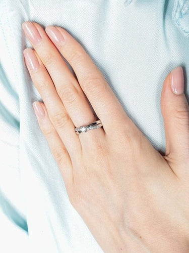 Bague 54 Bague solitaire en or gris et diamants 0,31 ct 58 Facettes 41200261