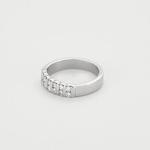 Bague 54 Bague jonc en or blanc et diamants 58 Facettes GU291