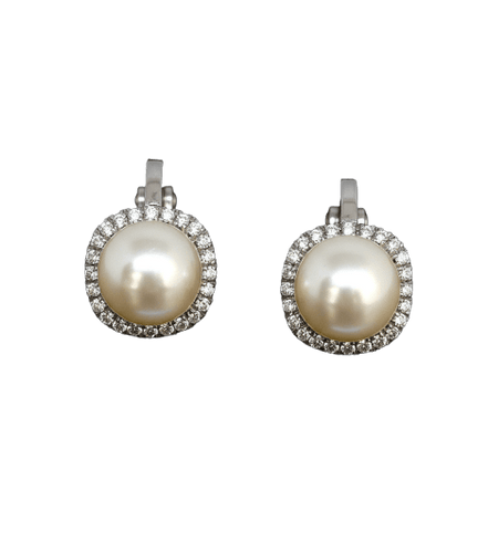 Boucles d'oreilles Boucles d’oreilles en or blanc avec perles et diamants 58 Facettes