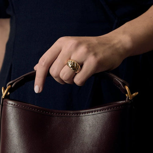 Bague 55 Bague en Or jaune tressé 58 Facettes SENS2452X4