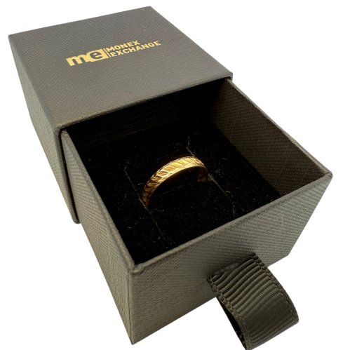 Bague 52 Bague ciselée en or jaune 18K, taille 52 58 Facettes 250086