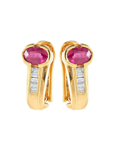 Boucles d'oreilles Boucles d'oreilles ornées de rubis et diamants en or jaune 58 Facettes 47900022