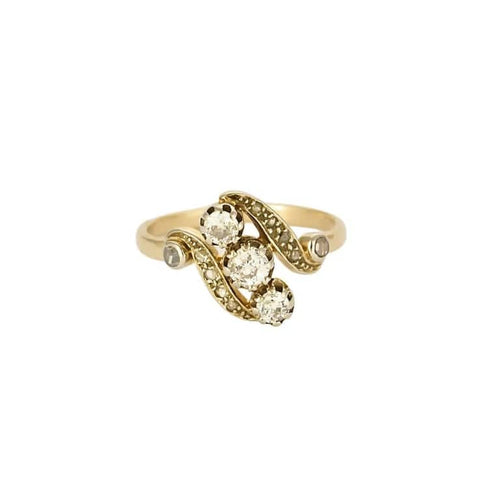 Bague 54.5 Bague en or jaune, or blanc et diamants 58 Facettes LAV1851