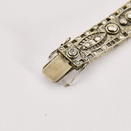 Bracelet Bracelet Art Déco ajouré serti de diamants en or blanc 18k 58 Facettes LJ32