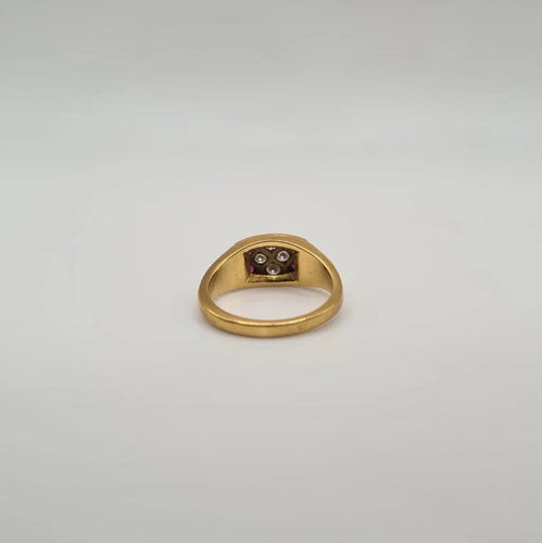 Bague 47 Bague or jaune sertie de diamants et rubis 58 Facettes