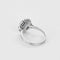 Bague 55 Bague marguerite - Bague en or gris 18k, saphir ovale et diamants 58 Facettes BA514