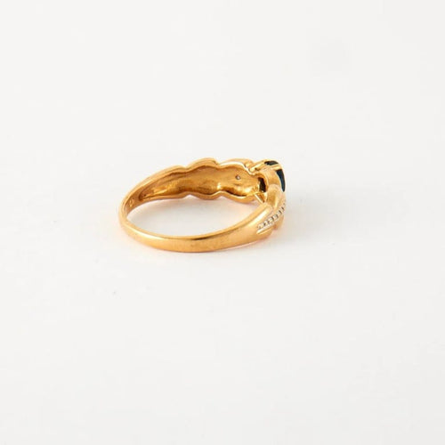 Bague 52 Bague Or jaune Saphir et éclats de diamants 58 Facettes
