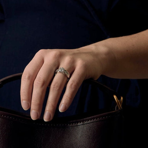 Bague 49.5 Bague Solitaire en or blanc et diamants 58 Facettes B250689