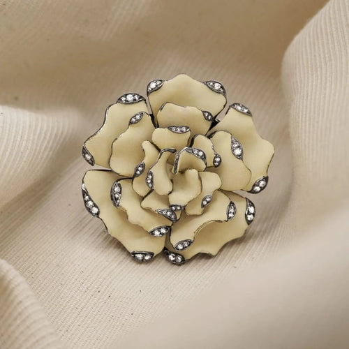 Bague Bague Lydia Courteille or noir diamants 58 Facettes 6.1E+230