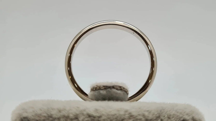 Bague 50 Bague en platine et or blanc 18 carats 58 Facettes