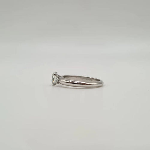 Bague 49 Solitaire or blanc serti d'un diamant 58 Facettes