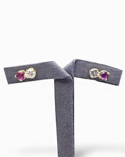 Boucles d'oreilles Puces d’oreilles en or jaune 18 carats avec rubis et diamants 58 Facettes