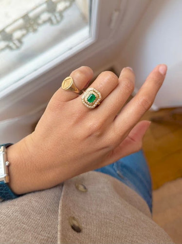 Bague 54 Bague entourage en or jaune 18 carats avec émeraude et diamants 58 Facettes 189