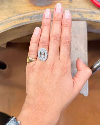 Bague 54 Bague Pompadour en platine et diamants 58 Facettes