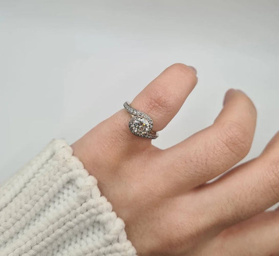 Bague 47 Bague or blanc diamants naturels 58 Facettes