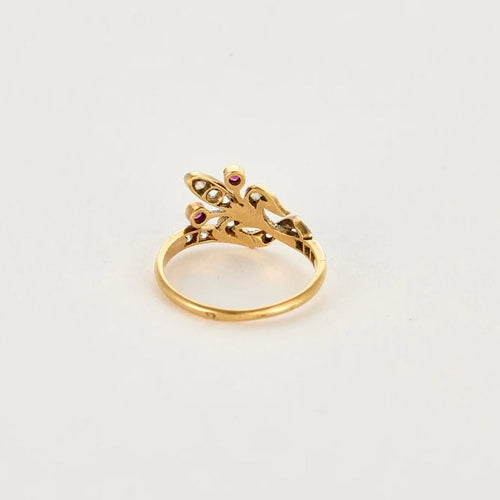 Bague 54 Bague début XXe or jaune et blanc, rubis et diamants 58 Facettes LAN12232