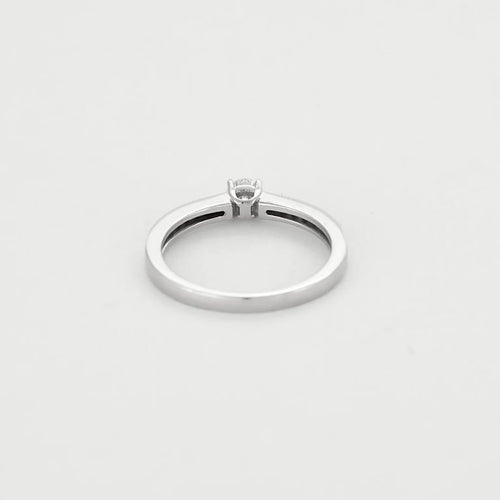 Bague 52.5 Bague solitaire en or blanc et diamants 58 Facettes GU295