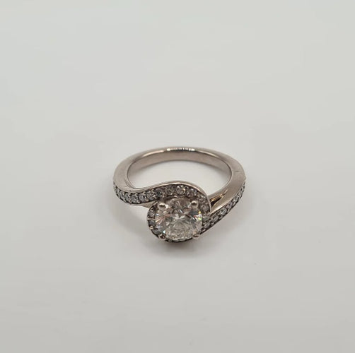 Bague 47 Bague or blanc diamants naturels 58 Facettes