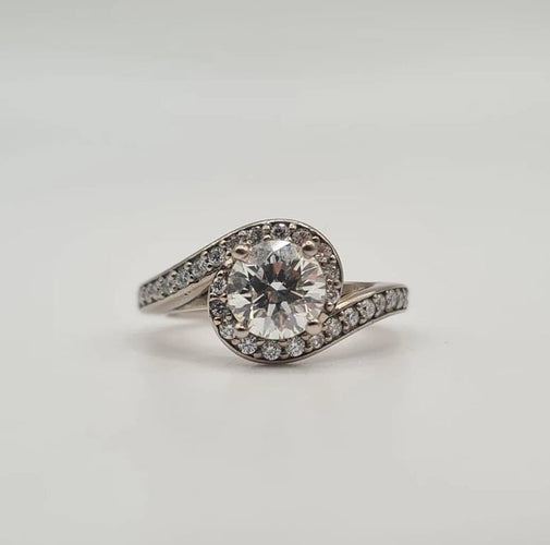 Bague 47 Bague or blanc diamants naturels 58 Facettes