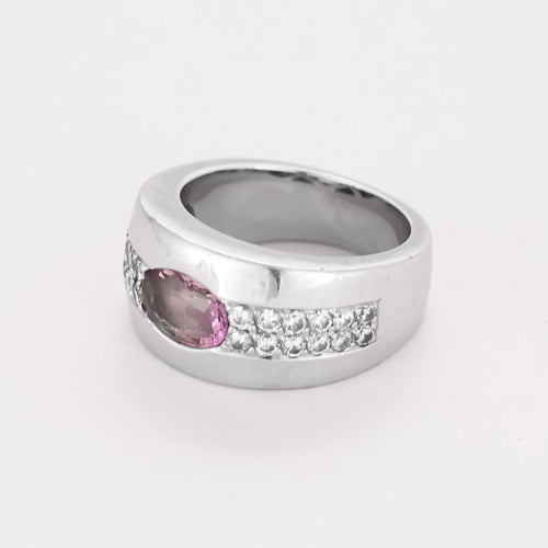 Bague 53 Bague en or blanc, saphir rose et diamants 58 Facettes POI0521