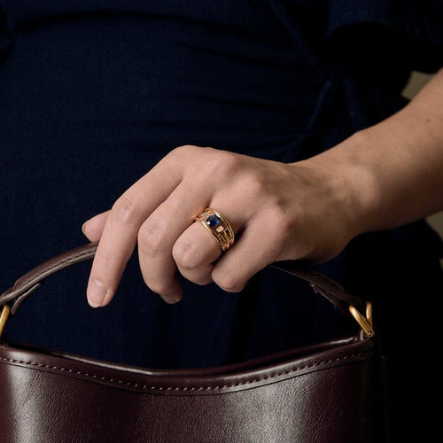 Bague 55.5 Bague en or jaune, saphir et diamants 58 Facettes BIA1308