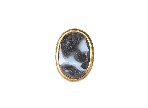 Bague 60.5 Chevalière ancienne - Bague en or jaune 18 kt avec camée sardonyx 58 Facettes