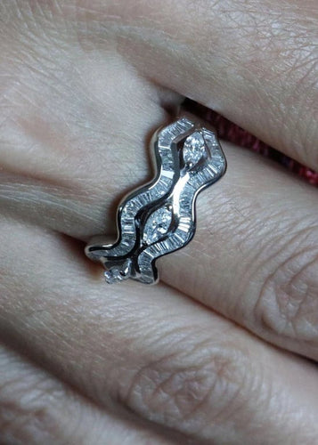 Bague 55 Bague Waves Or blanc et Diamants 58 Facettes RNG2506