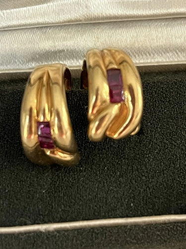 Boucles d'oreilles Boucles d'Oreilles Aldebert Or Jaune Rubis 58 Facettes LOT 4591