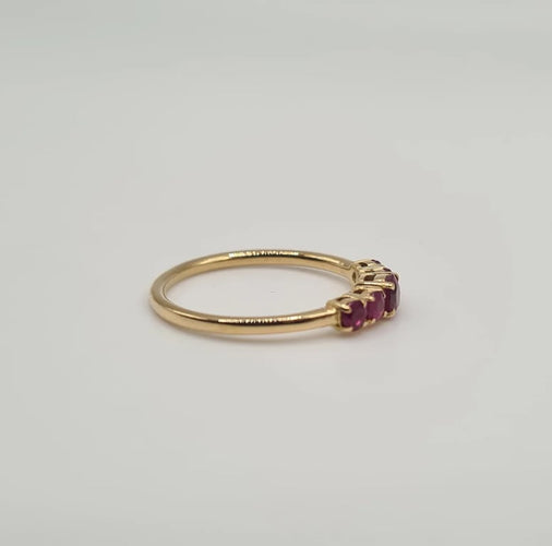 Bague 51 Bague or jaune 18 carats sertie de rubis 58 Facettes