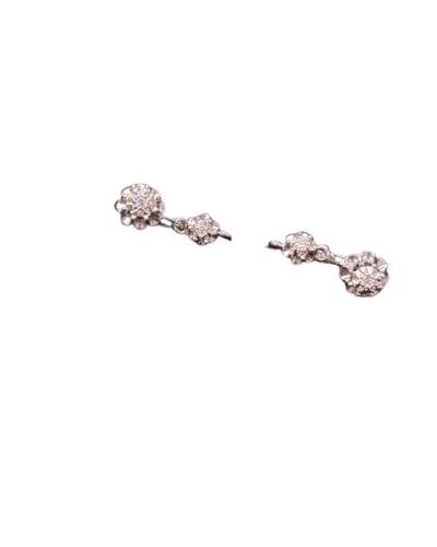 Boucles d'oreilles Boucles d'oreilles dormeuses en or blanc 18 carats et diamants 58 Facettes dom