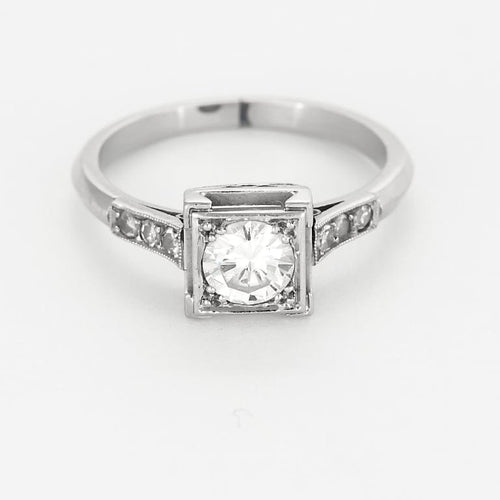 Bague 52 Bague solitaire platine et diamant 58 Facettes VES0793X3