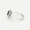 Bague 53 Bague marguerite en or blanc 18K, émeraude et diamants 58 Facettes 58FC162