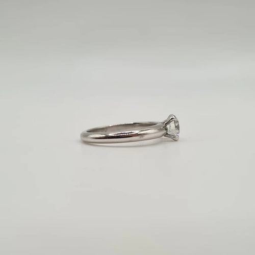 Bague 49 Solitaire or blanc serti d'un diamant 58 Facettes