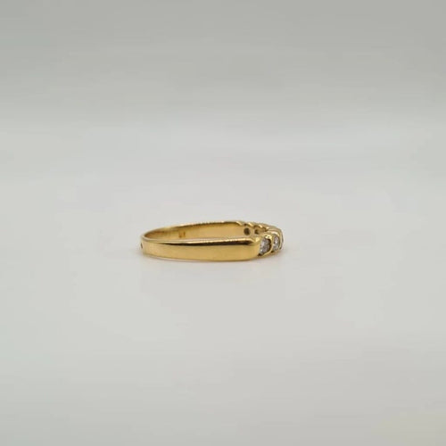 Bague 54 Demi-alliance or jaune sertie de diamants 58 Facettes