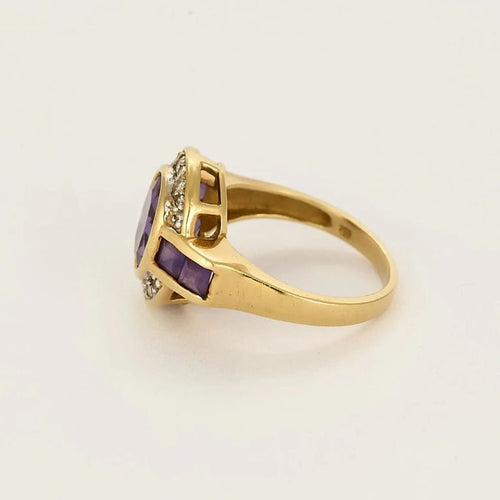 Bague 54 Bague en or jaune , améthyste et diamants 58 Facettes SAI0769