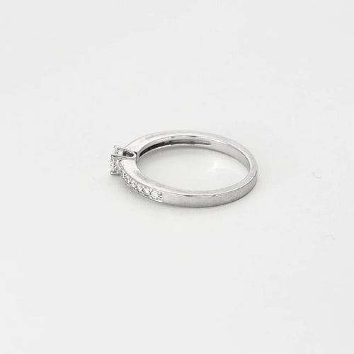 Bague 52.5 Solitaire - Bague en or blanc 18K et diamants 58 Facettes 58FC155