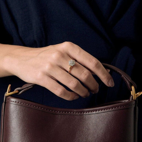 Bague 58 Bague entourage en or jaune et blanc 18k et diamants 58 Facettes LJ BAV1